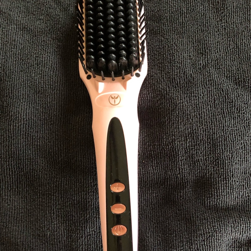 L’ange Brush Straightener